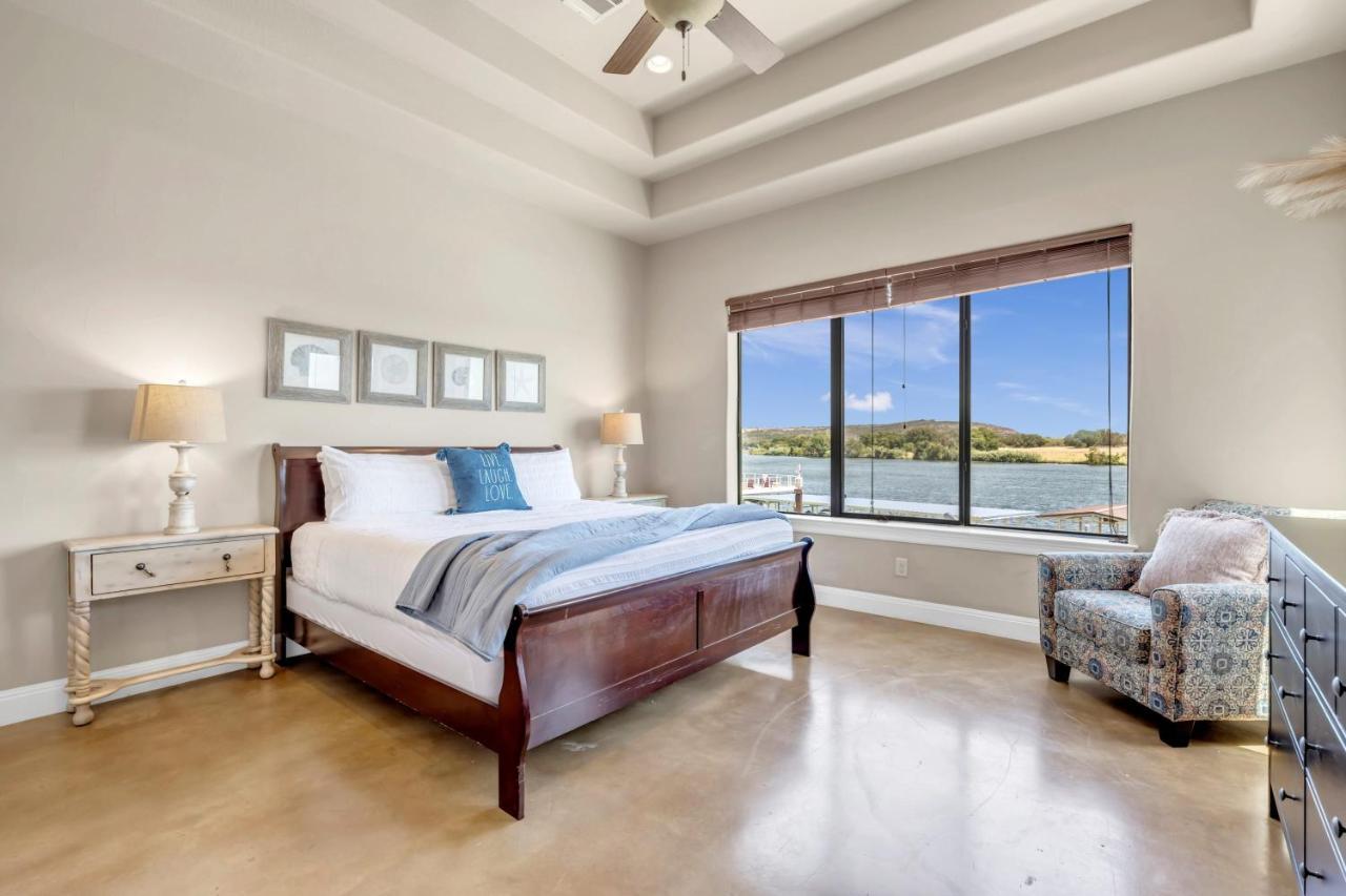 119 Christopher Concierge Services Available Kingsland Ngoại thất bức ảnh